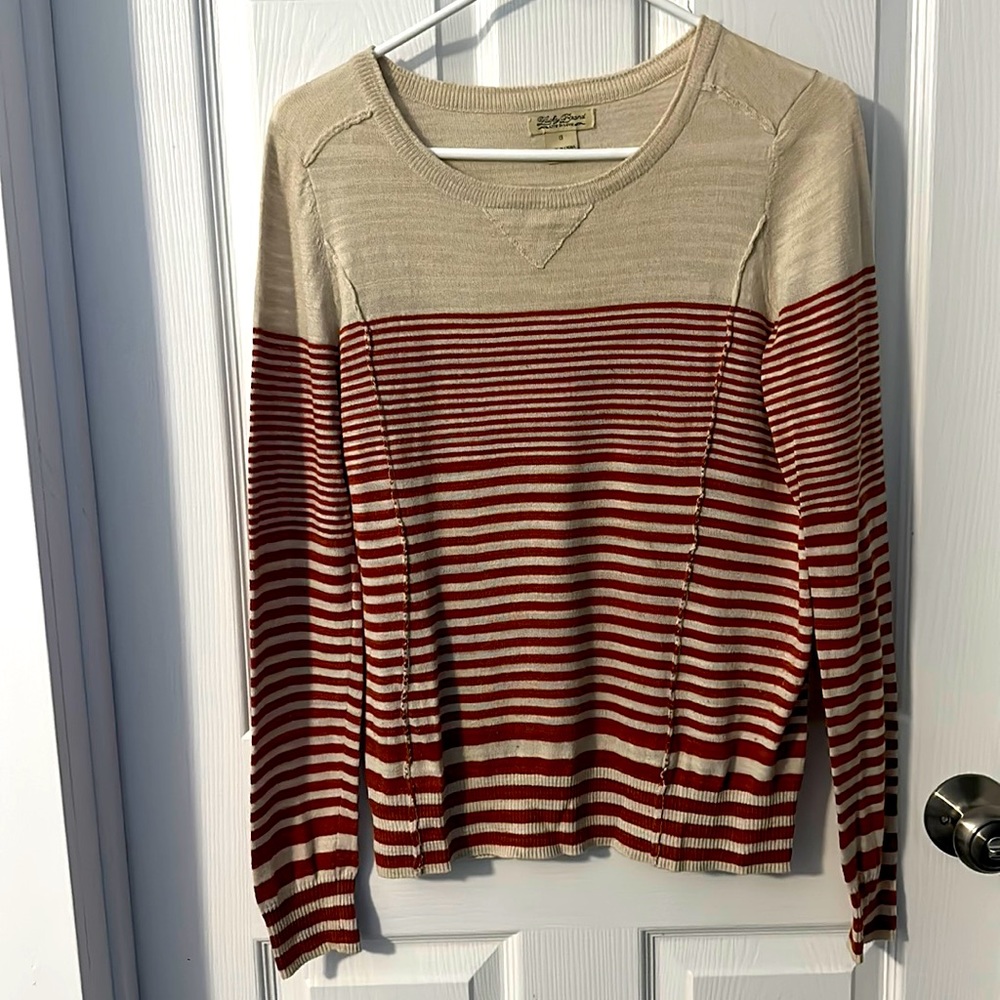 Stripped light sweater top